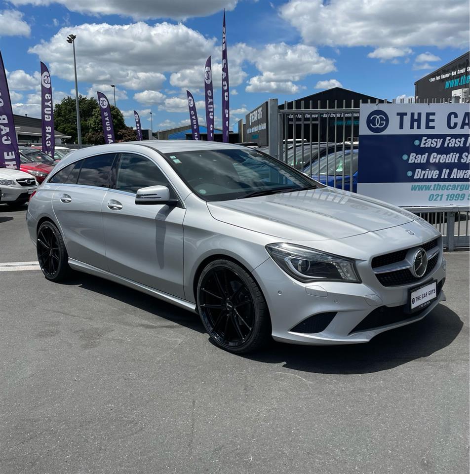 2016 Mercedes-Benz CLA180