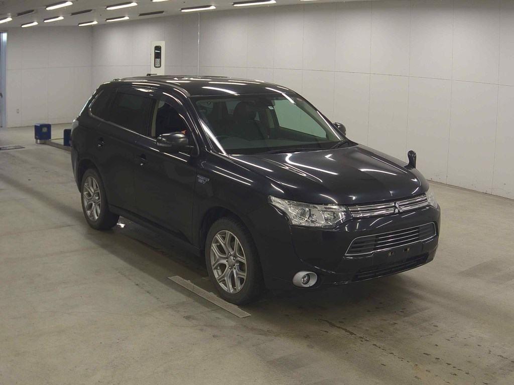 Mitsubishi OUTLANDER PHEV 2013