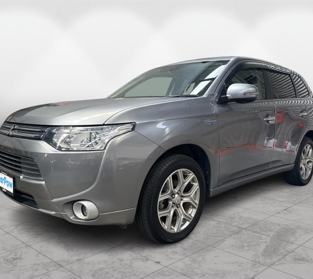 Mitsubishi OUTLANDER PHEV 2013