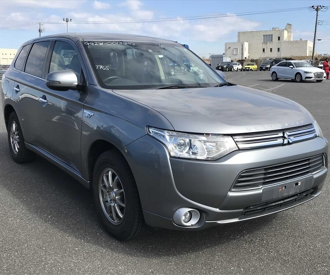 Mitsubishi OUTLANDER PHEV 2014