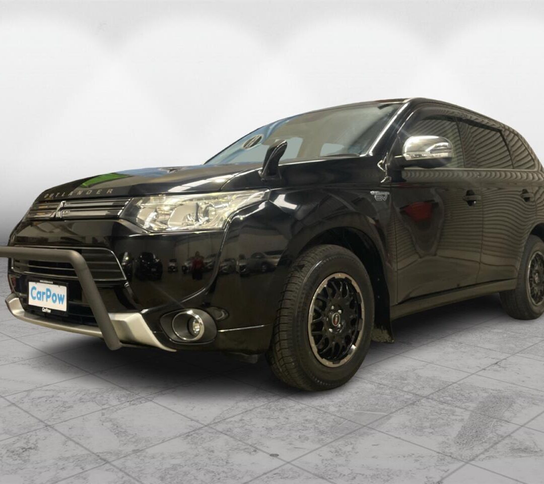 Mitsubishi OUTLANDER PHEV 2015